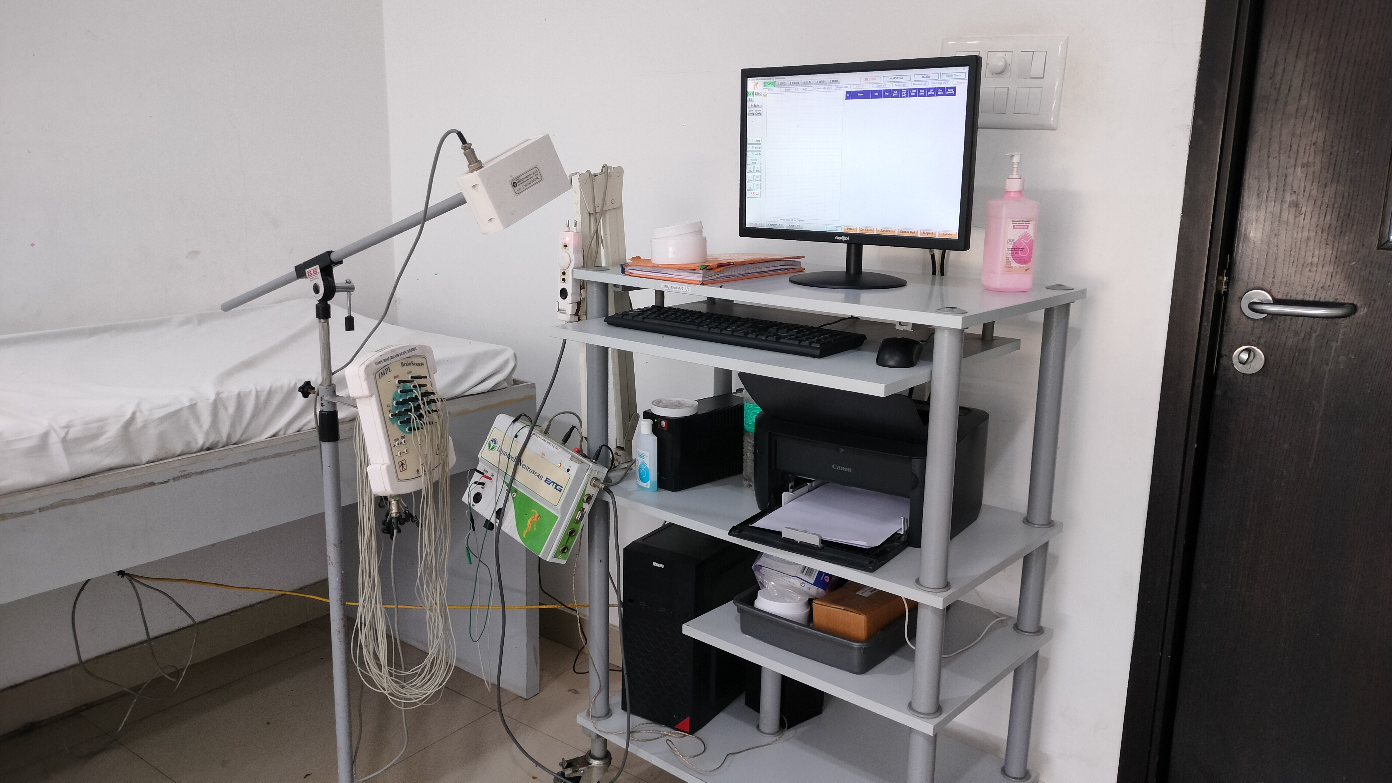Neurological Treatment Room1
